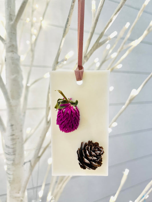Handmade Woody Aroma Soy Wax Sachet with Pine Cone and Dried Flower