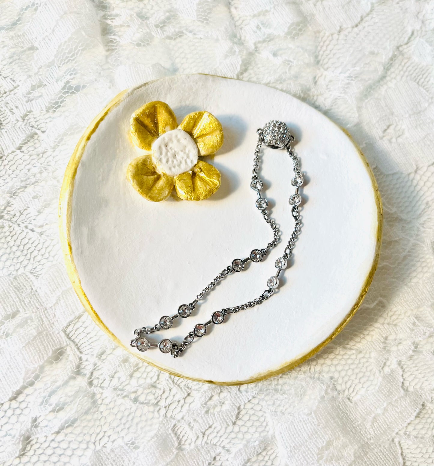 Four-Petal Flower Round Handmade Jewelry Dish